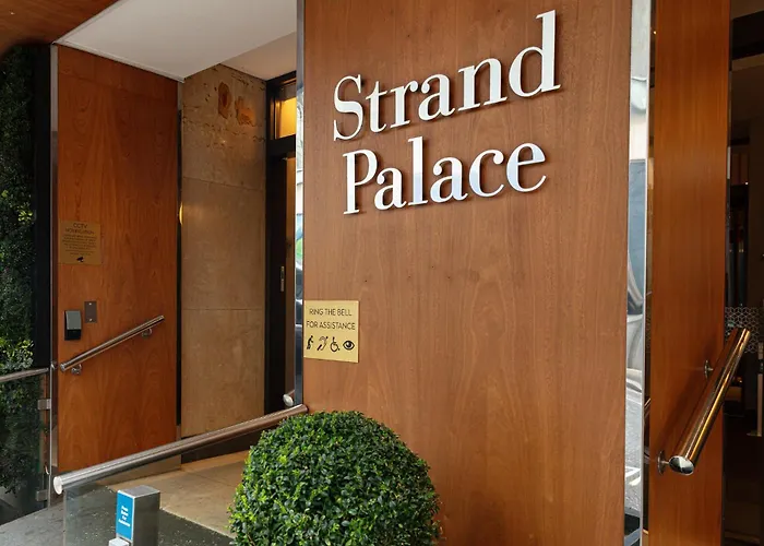 Strand Palace Лондон